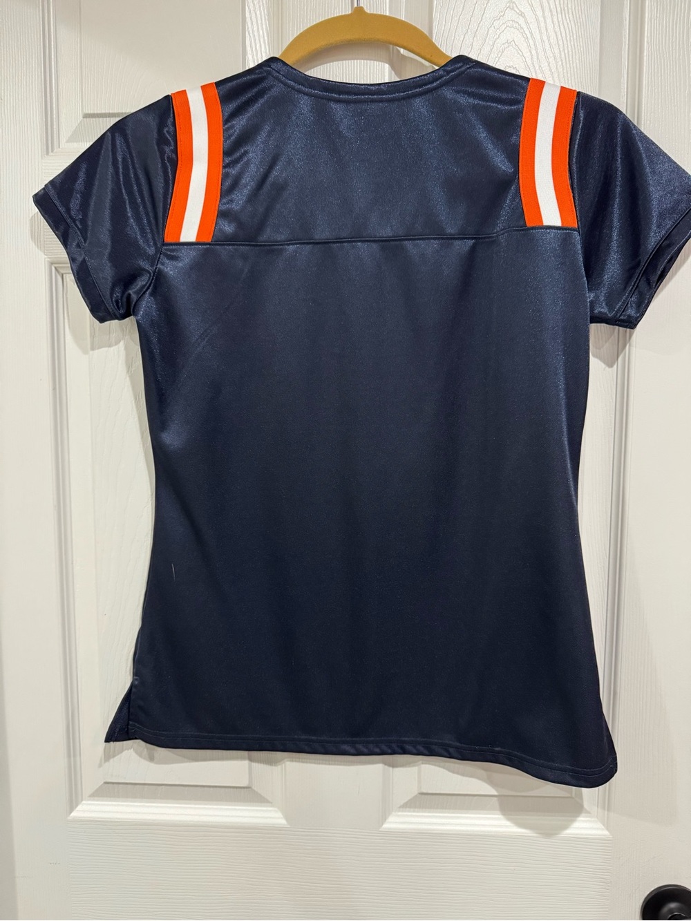 Chicago Bears NFL Women’s t jersey - Picture 4 of 12